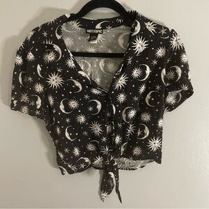 Hot Topic Celestial Black and White Moon & Star Tie-Front Crop Shirt Size Small